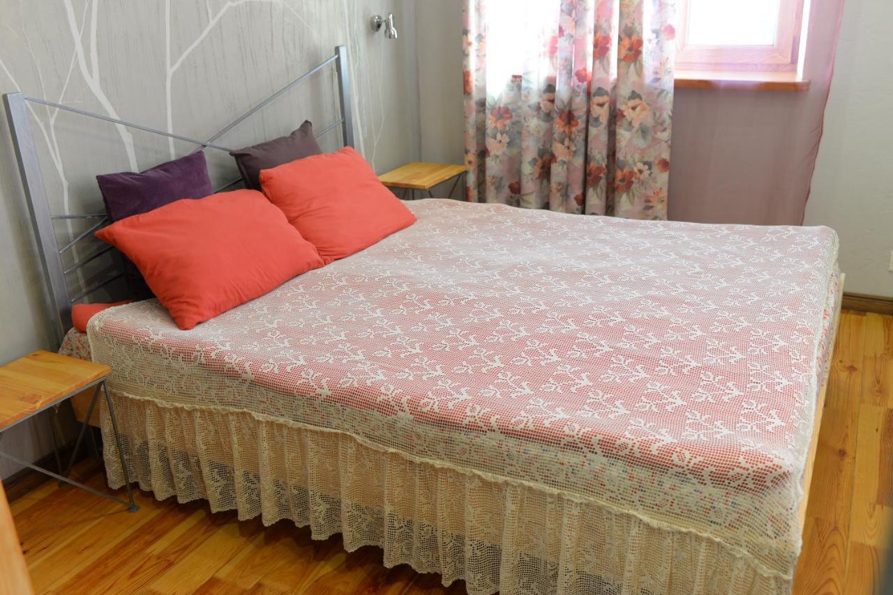 Romantic Guest House Kamianets-Podilskyi Exterior foto